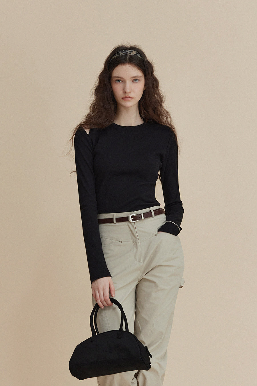 Stun Shoulder Cut-Off T-Shirt